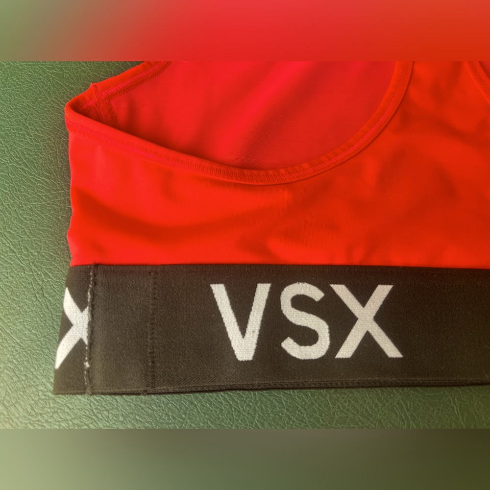 Victorias Secret Sport VSX Racerback Coral Sports Bra • medium • unlined - Picture 8 of 9